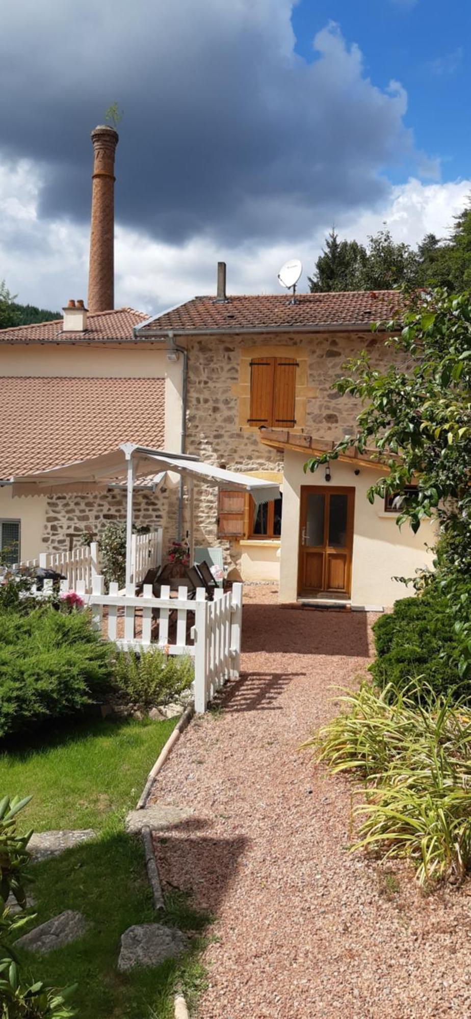 Joli Gite Rural Dans Un Havre De Paix Saint-Bonnet-le-Troncy Zewnętrze zdjęcie
